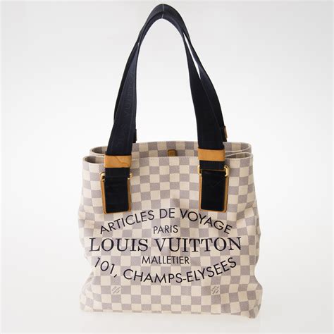 articles de voyage louis vuitton bag|Louis Vuitton pochette voyage.